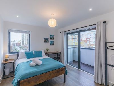 Seafront Penthouse w/ Balcony Central Brighton