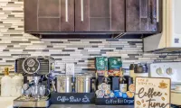 The Homestead Luxury-cozy 2BR Apartments Near SFA