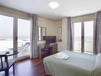 Hotel Royal - Pools