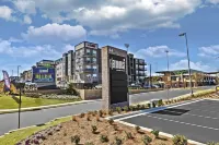 Landing Apartments - Lawrenceville, GA - Condos