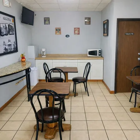 Algona Inn Отели в г. Алгона
