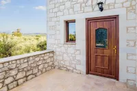 Villa Ostria Near Georgioupolis - 5Bd 4BA 10pl - Mountain view