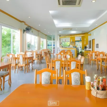 Martina Hotel Surin