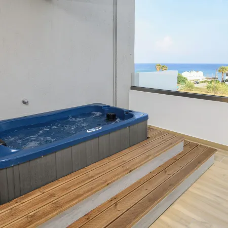 Nicolas Grand Suites, Adults Only