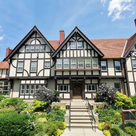 Frederick Stearns House Historic Inn