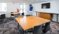 Holiday Inn Express MANCHESTER - EAST by IHG - バー
