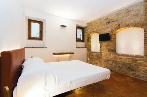 Materia Rooms San Gimignano - 3-Star
