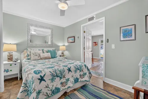 Pet Friendly Apartment- Walk To The Beach - Beach