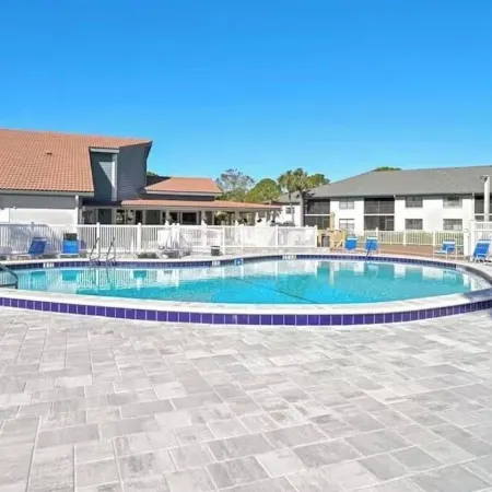 Bright Waterfront Condo Corner Unit with Lanai ~ close to AMI beaches and IMG