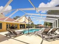 Stylish Pool Close to Withlacoochee Bike Trail 3 Bedroom Home by Redawning - Balkoner