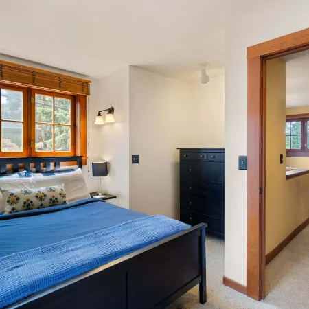 Craftsman Grove - 10 Minutes To Campus 4 Bedroom Home
