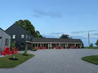 Royalty Maples Cottages and Motel - Bãi đậu xe