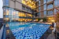 Golden Tulip Gurugram Sec-80 - Rooftop Pools