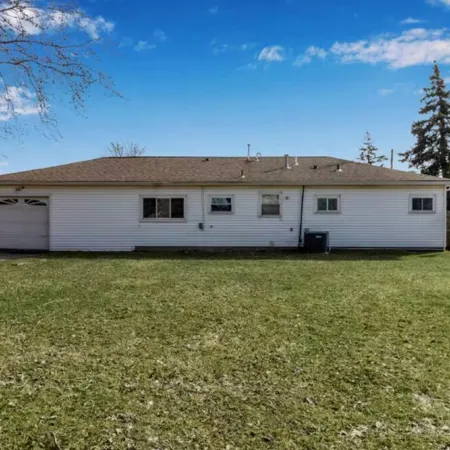 Family Ranch Near Buffalo & Airport Sleeps 9 Pet-Friendly Fenced Yard