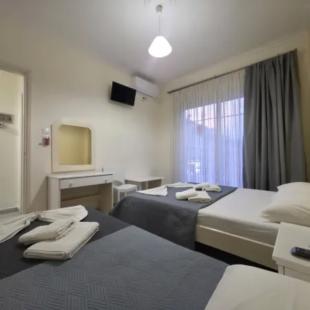 Chariclia Hotel
