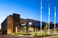 Sheraton Bloomington Hotel - parking