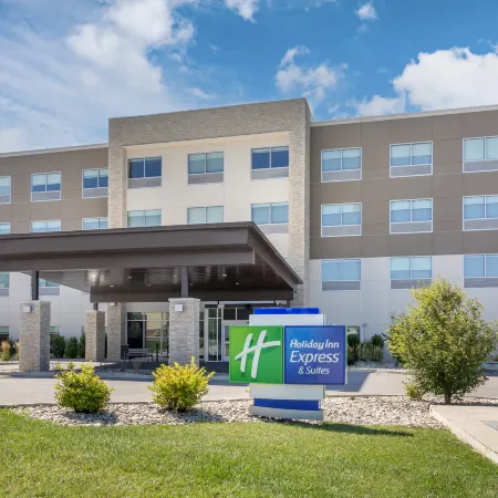 Holiday Inn Express & Suites DRY RIDGE by IHG