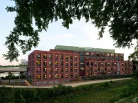 citizenM Washington, DC Georgetown Hotels near Foxhall Square