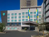 Tru by Hilton Phoenix Midtown Отели рядом с достопримечательностью «Энканто»