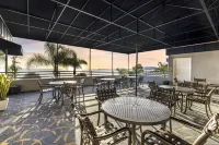 Hilton Vacation Club Riviera Beach & Shores - Beach