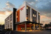 Hampton Inn Fairfax City - parking