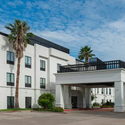 Champions Club and Hotel, Houston Westchase Hotels near Plazamericas Mall