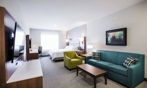 Holiday Inn & Suites Calgary South - Conference CTR by IHG