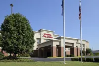 Hampton Inn & Suites Murray - Pools