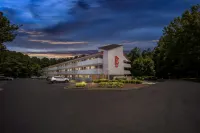Red Roof Inn Chapel Hill - UNC - 2-Star