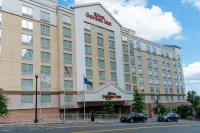 Hilton Garden Inn Arlington/Courthouse Plaza - parking