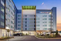紐約伍德里奇源宿酒店 - 停車場