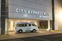City Express Plus by Marriott Ciudad de México Mundo E - parking