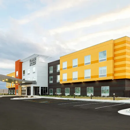 Fairfield Inn & Suites Salina
