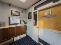 Budget Host Inn Fridley - Parkplatz