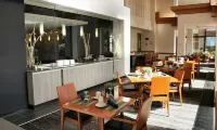 Dev Hotel & Conference Centre - Desayuno