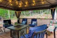 Rustic Adirondacks Home w/ Hot Tub & Lake Access! - Wifi