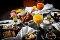 Hotel Rival - breakfast