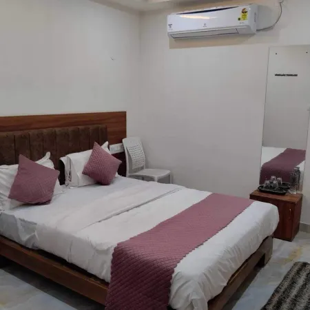 Hotel Udupi Palace
