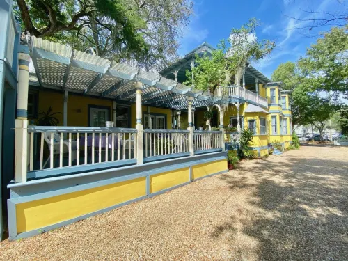Penny Farthing Inn - homestay