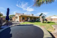 Close to Hiking! Family-friendly Mesa Retreat - Homestays