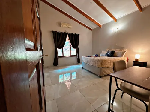 Nguni Gaste Huis - bar