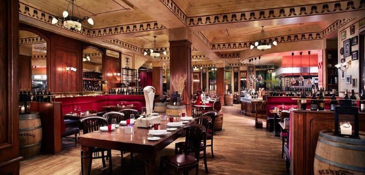 1. 더 리츠칼튼 레..