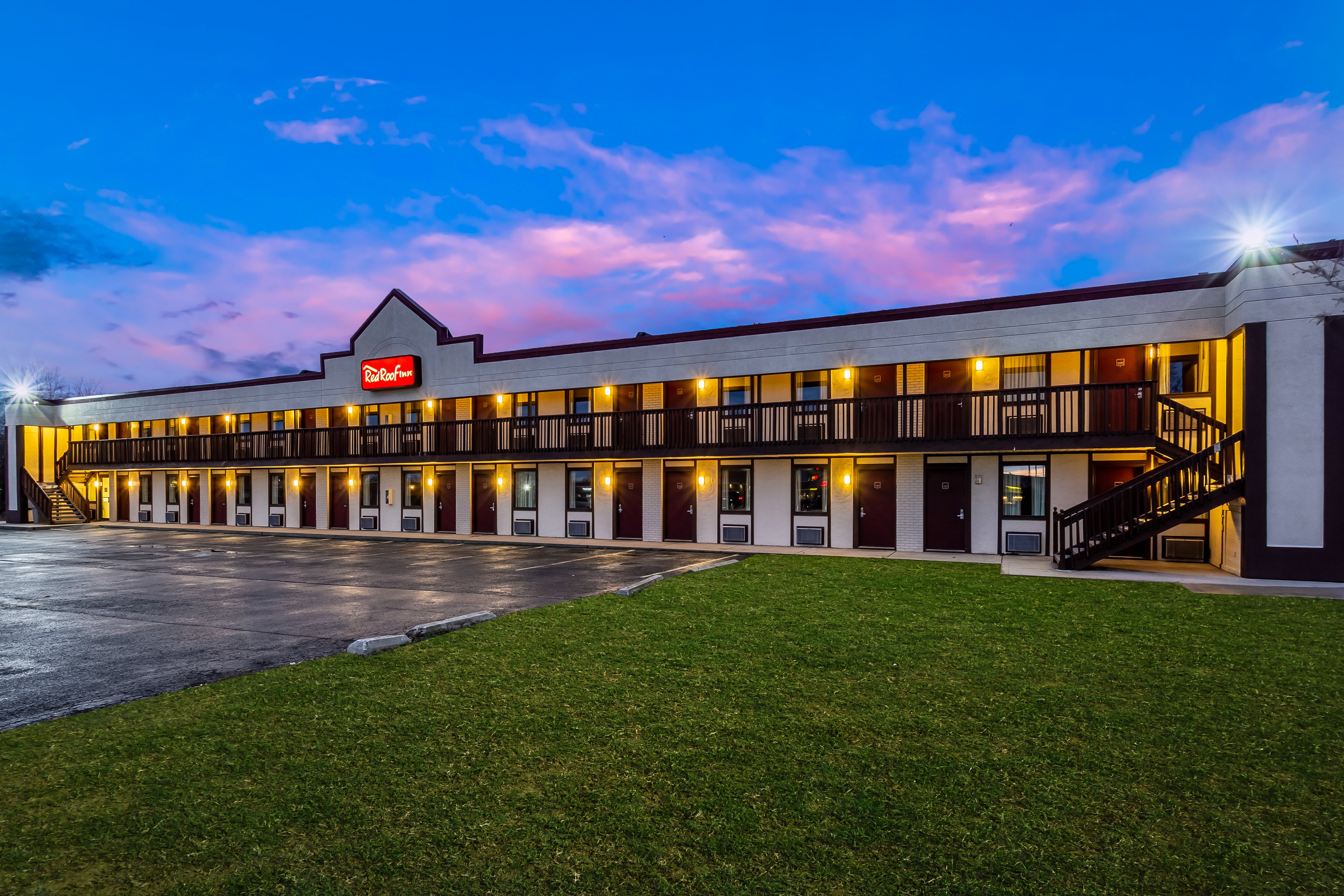 Red Roof Inn Scottsburg