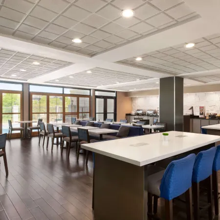 Wingate by Wyndham Montgomery Отели рядом с достопримечательностью «Университет Фолкнер»