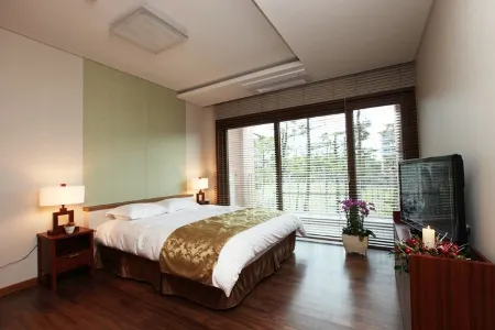 Raon Hotel & Resort
