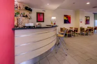 Holiday Inn Express PARMA by IHG - bar