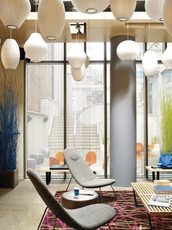 Aloft Harlem Отели рядом с достопримечательностью «SoJo Spa Club»