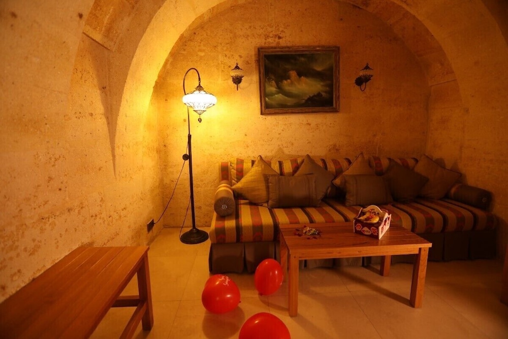 Anatelein Boutique Cave Hotel