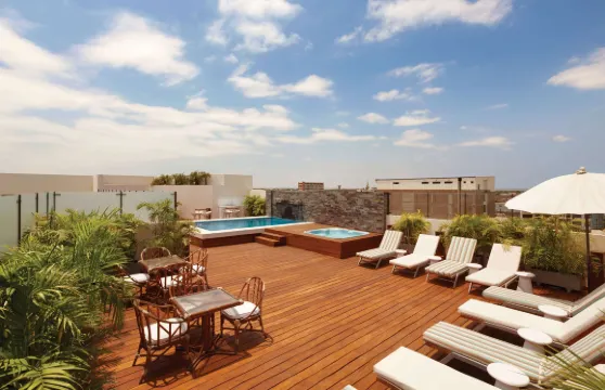 皮烏拉市溫德姆太陽海岸酒店