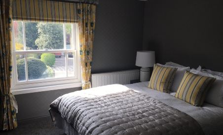 Cosy Lincs Wolds Cottage in Picturesque Tealby - Housity